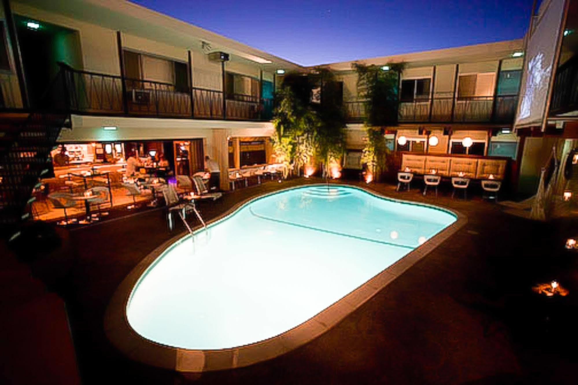 The Pearl Hotel San Diego Exterior photo